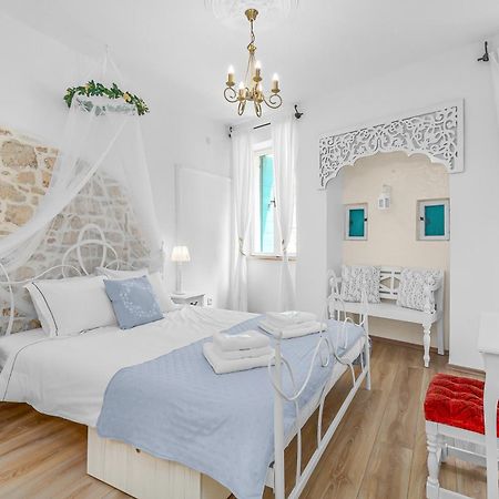 Primavera Deluxe Studio Apartment 罗维尼 外观 照片