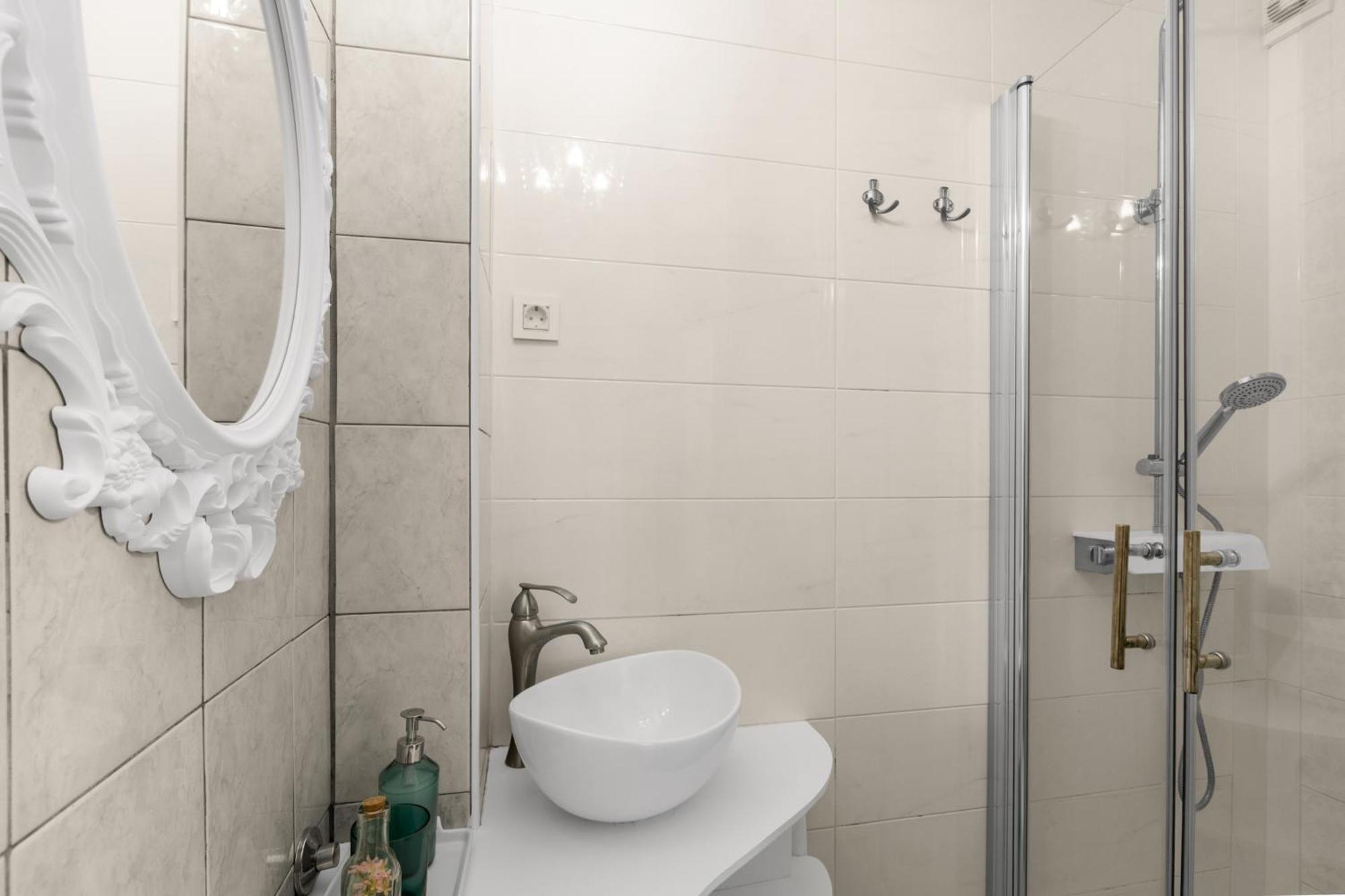 Primavera Deluxe Studio Apartment 罗维尼 外观 照片